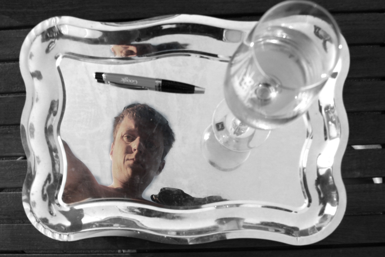 “Mirrored Self Portrait in Serving Tray” © Jo Christian Oterhals; Creative Commons license
